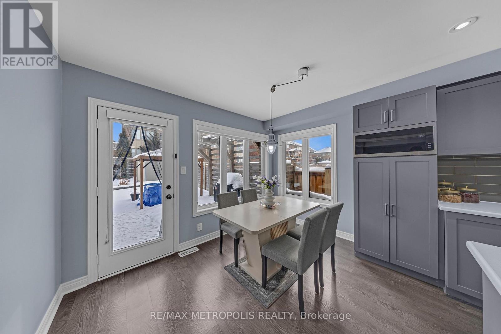 7 Cherry Lane, New Tecumseth, Ontario  L9R 0M1 - Photo 9 - N12721134