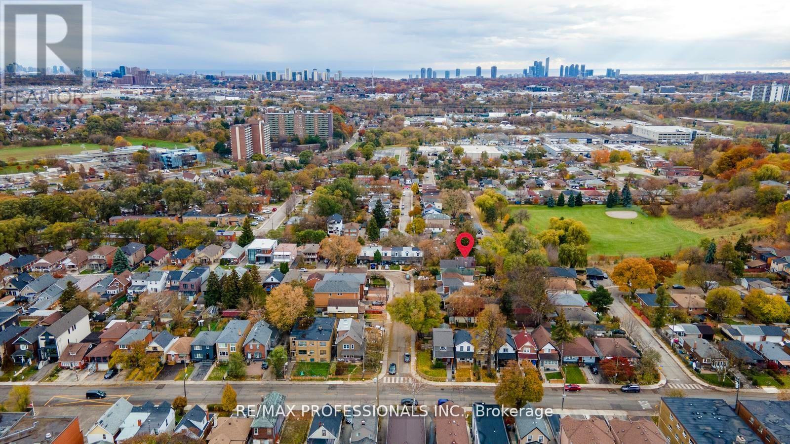 16 Cliff Street, Toronto, Ontario  M6N 4L6 - Photo 17 - W12721446