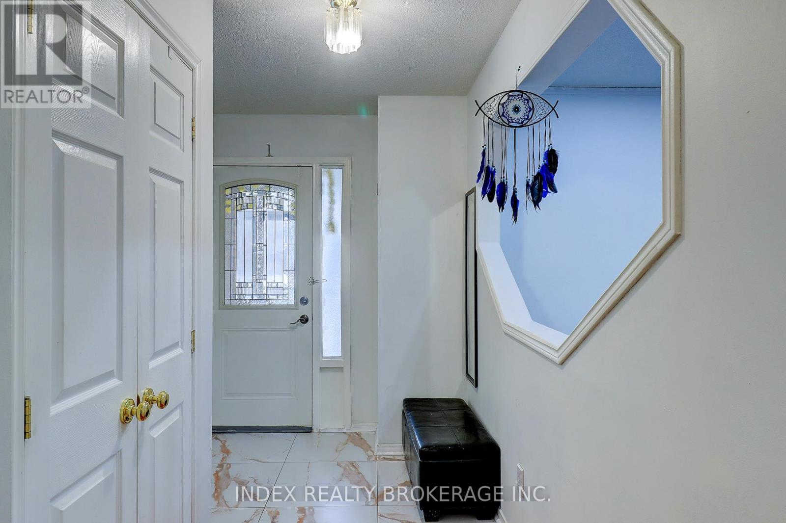 56 Bridekirk Place, Brampton, Ontario  L6Y 2V8 - Photo 7 - W12721468