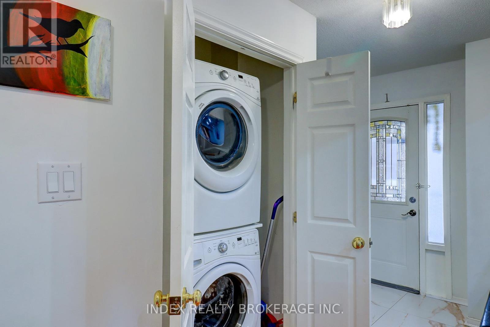 56 Bridekirk Place, Brampton, Ontario  L6Y 2V8 - Photo 8 - W12721468