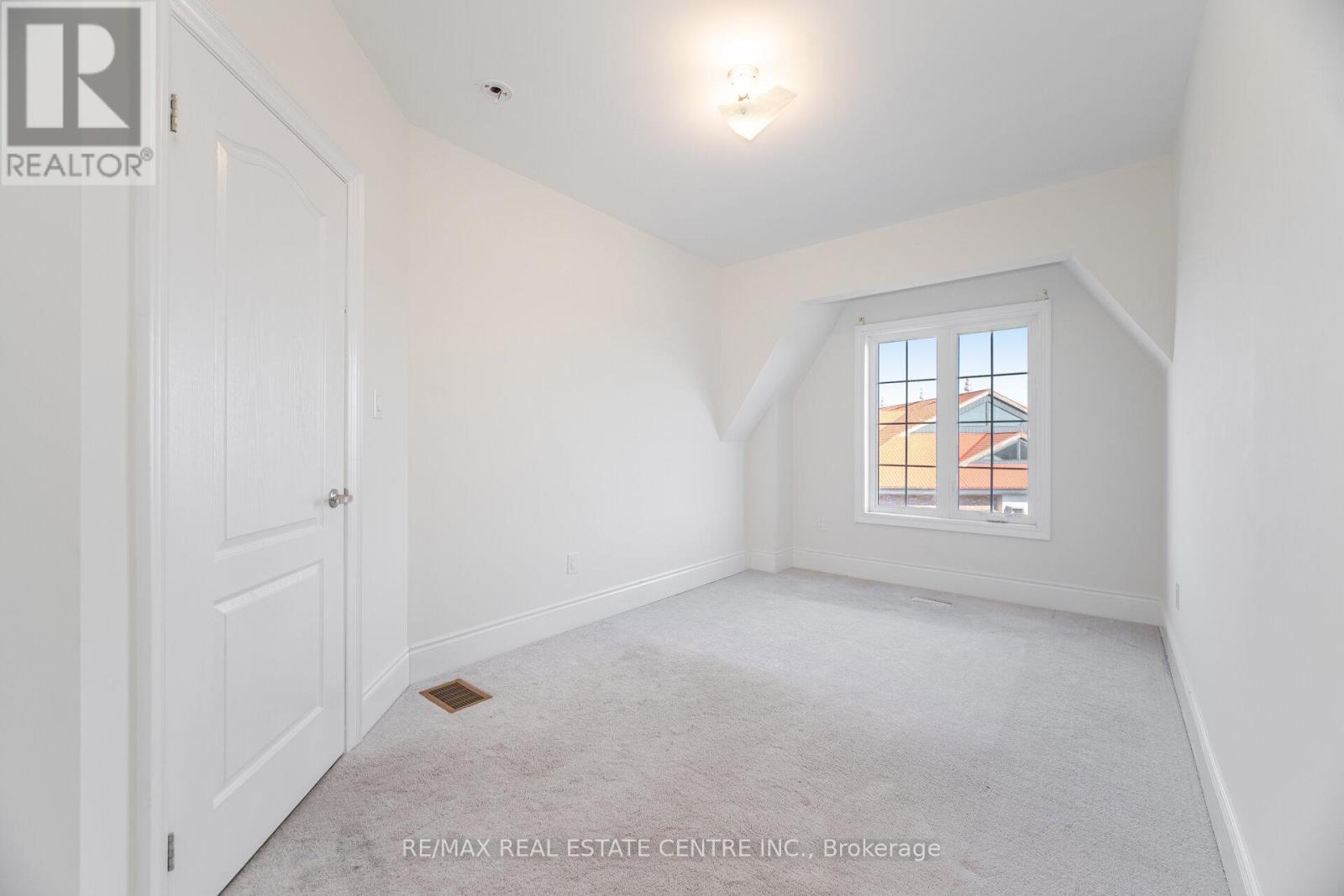 20 Foxsparrow Road, Brampton, Ontario  L6R 4C9 - Photo 37 - W12721490