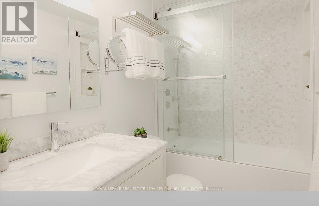 66 - 1558 Lancaster Drive, Oakville, Ontario  L6H 2Z4 - Photo 21 - W12721532