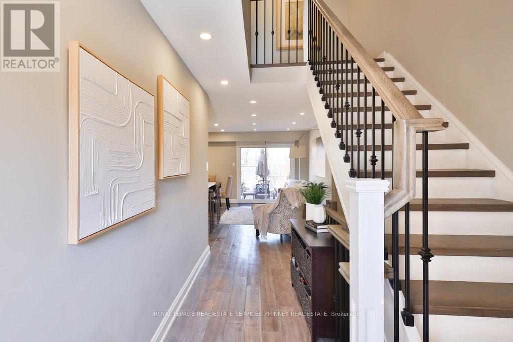 66 - 1558 Lancaster Drive, Oakville, Ontario  L6H 2Z4 - Photo 3 - W12721532