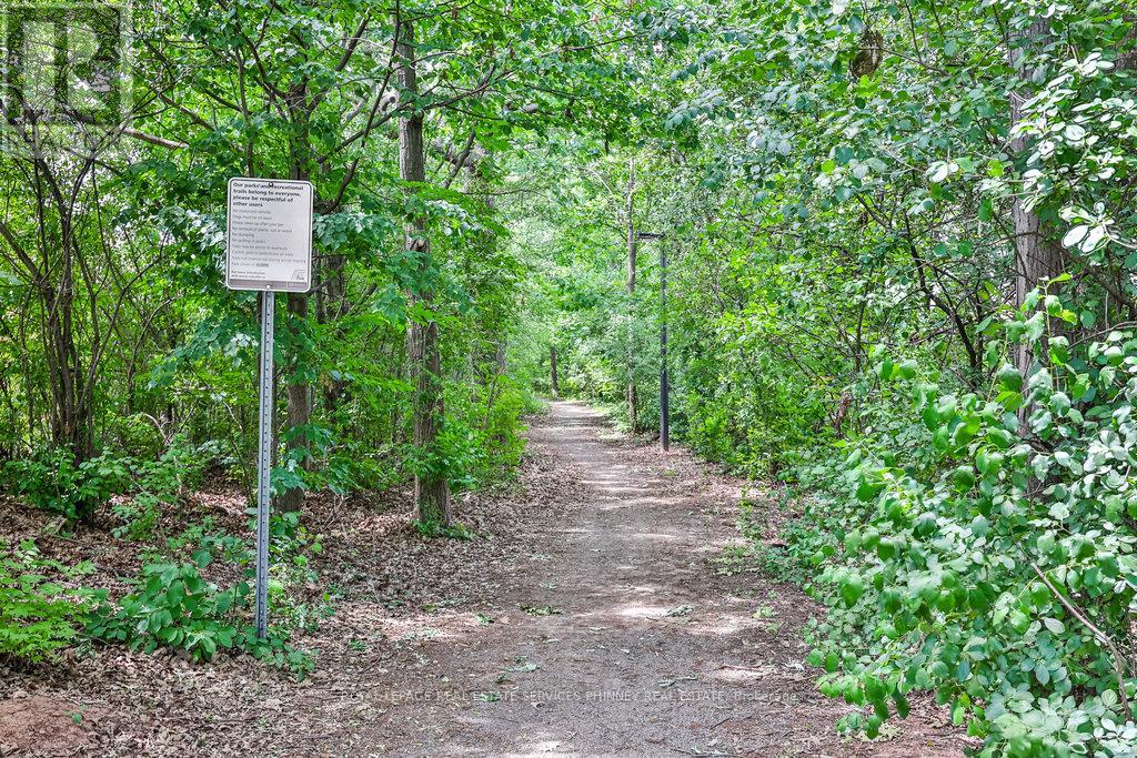 66 - 1558 Lancaster Drive, Oakville, Ontario  L6H 2Z4 - Photo 37 - W12721532