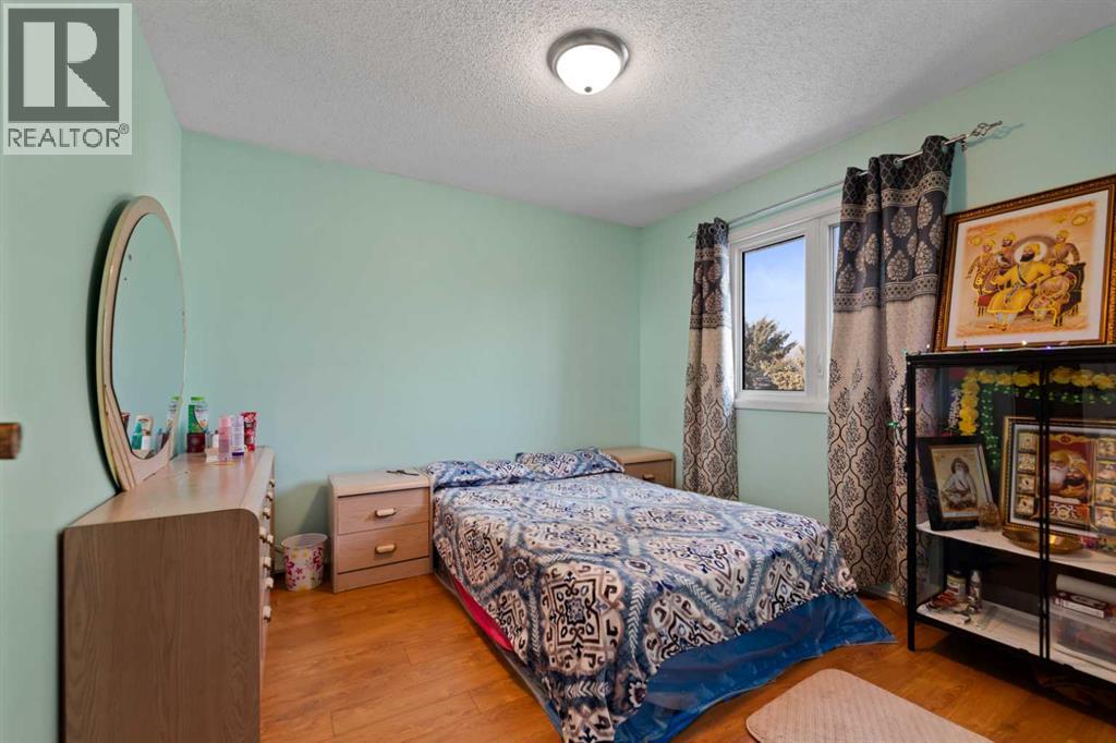 892 Abbotsford Drive Ne, Calgary, Alberta  T2A 6B8 - Photo 6 - A2279402