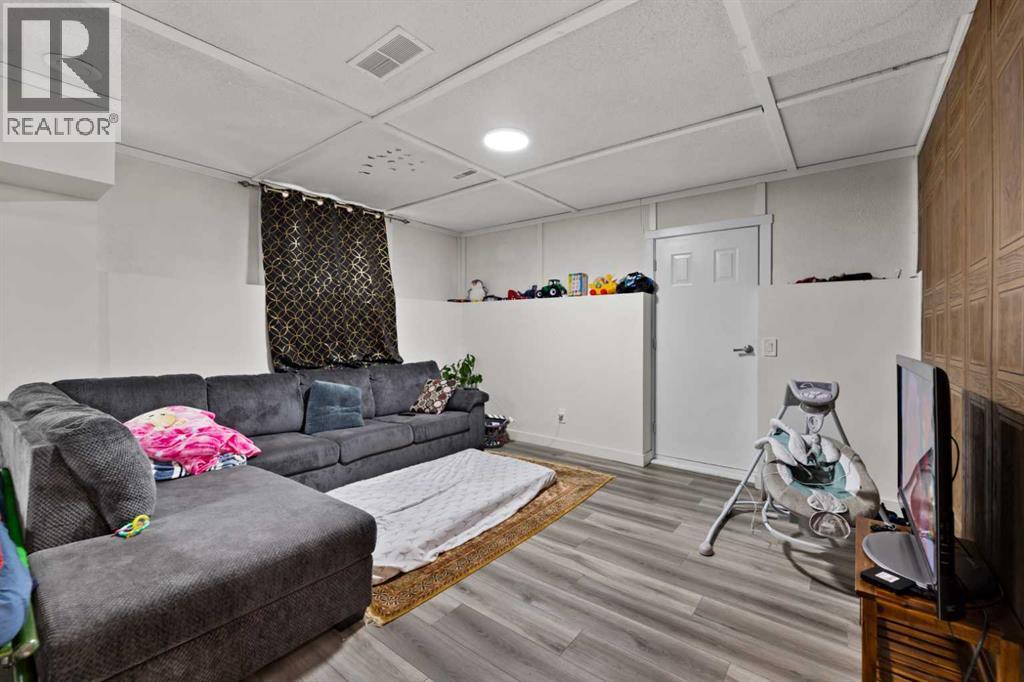 892 Abbotsford Drive Ne, Calgary, Alberta  T2A 6B8 - Photo 26 - A2279402