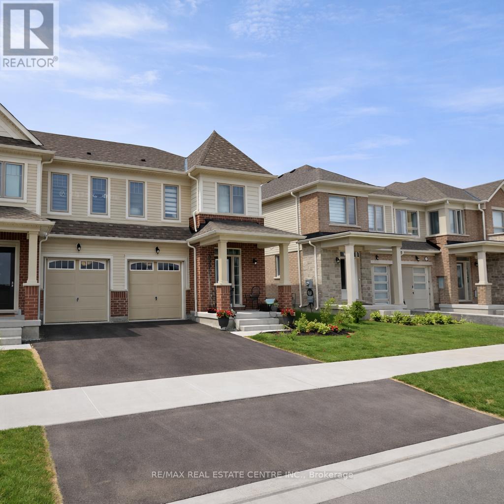 25 EDMINSTON DRIVE, Centre Wellington, Ontario