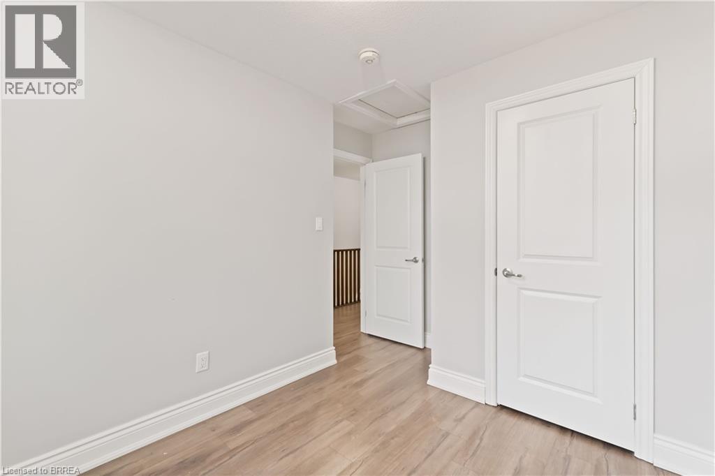 46 Borers Creek Circle, Waterdown, Ontario  L8B 1W3 - Photo 37 - 40800157