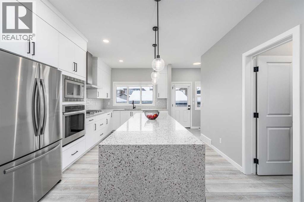 89 Magnolia Grove Se, Calgary, Alberta  T3M 3S3 - Photo 10 - A2280970