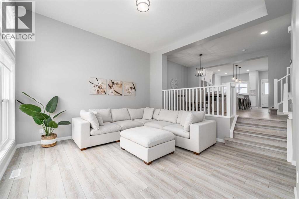 89 Magnolia Grove Se, Calgary, Alberta  T3M 3S3 - Photo 3 - A2280970