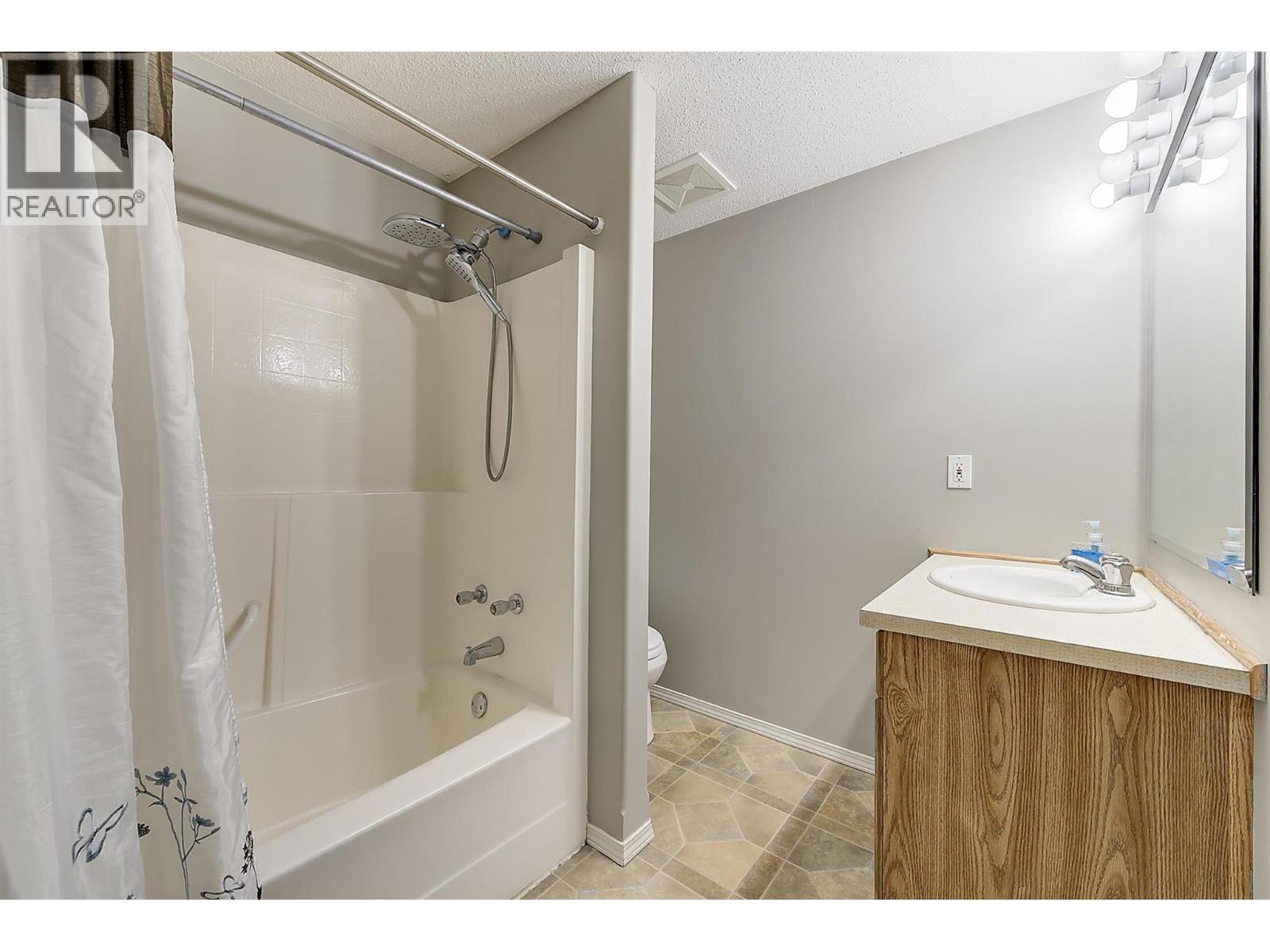 2550 Hollywood Road N Unit# 151, Kelowna, British Columbia  V1V 2S6 - Photo 14 - 10373534