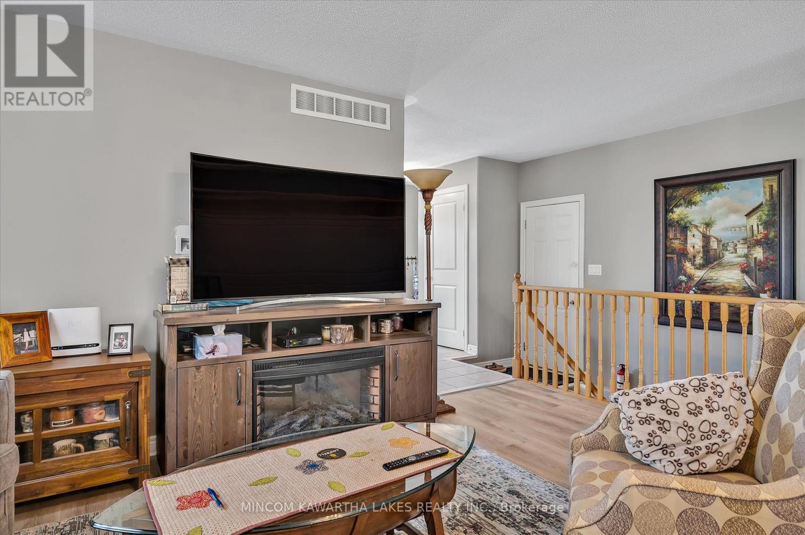 2 Peace Crescent, Peterborough, Ontario  K9H 0C1 - Photo 8 - X12721632