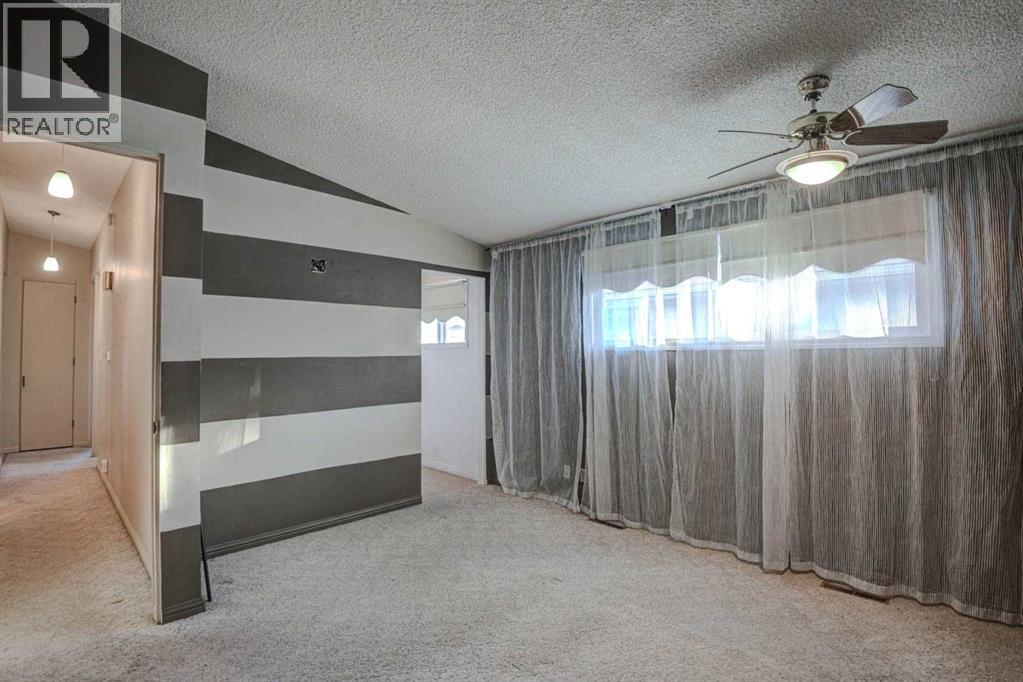 3420 Lane Crescent Sw, Calgary, Alberta  T3E 5X2 - Photo 9 - A2271923