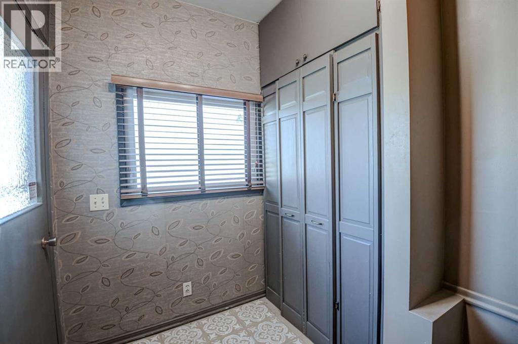 3420 Lane Crescent Sw, Calgary, Alberta  T3E 5X2 - Photo 13 - A2271923