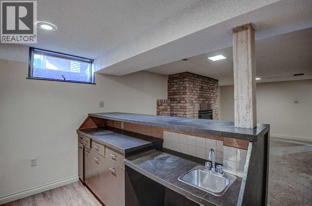 3420 Lane Crescent Sw, Calgary, Alberta  T3E 5X2 - Photo 16 - A2271923