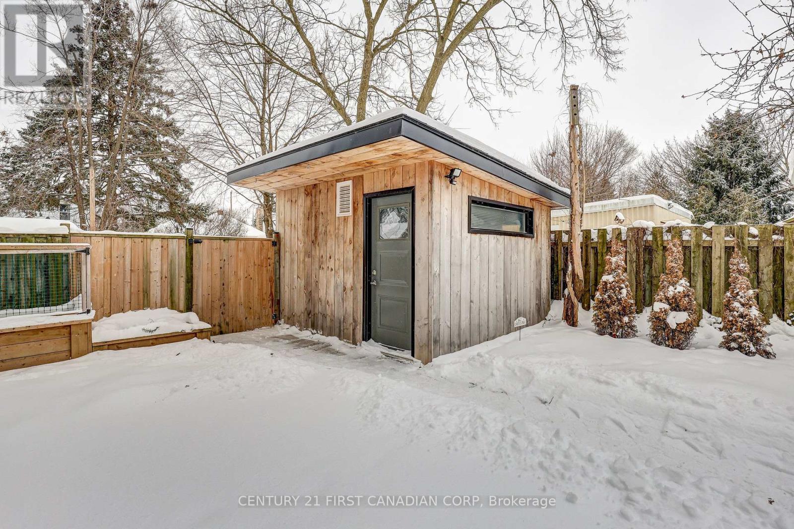 33 Beattie Avenue, London East, Ontario  N5W 2N9 - Photo 10 - X12721650