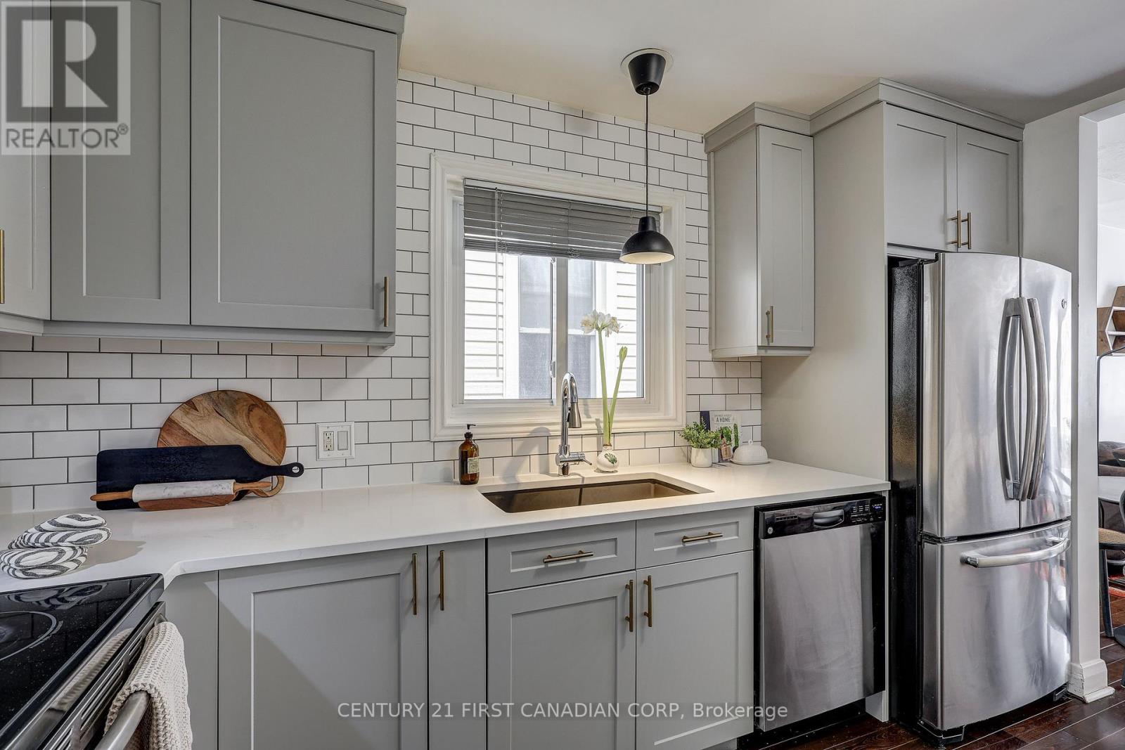 33 Beattie Avenue, London East, Ontario  N5W 2N9 - Photo 28 - X12721650