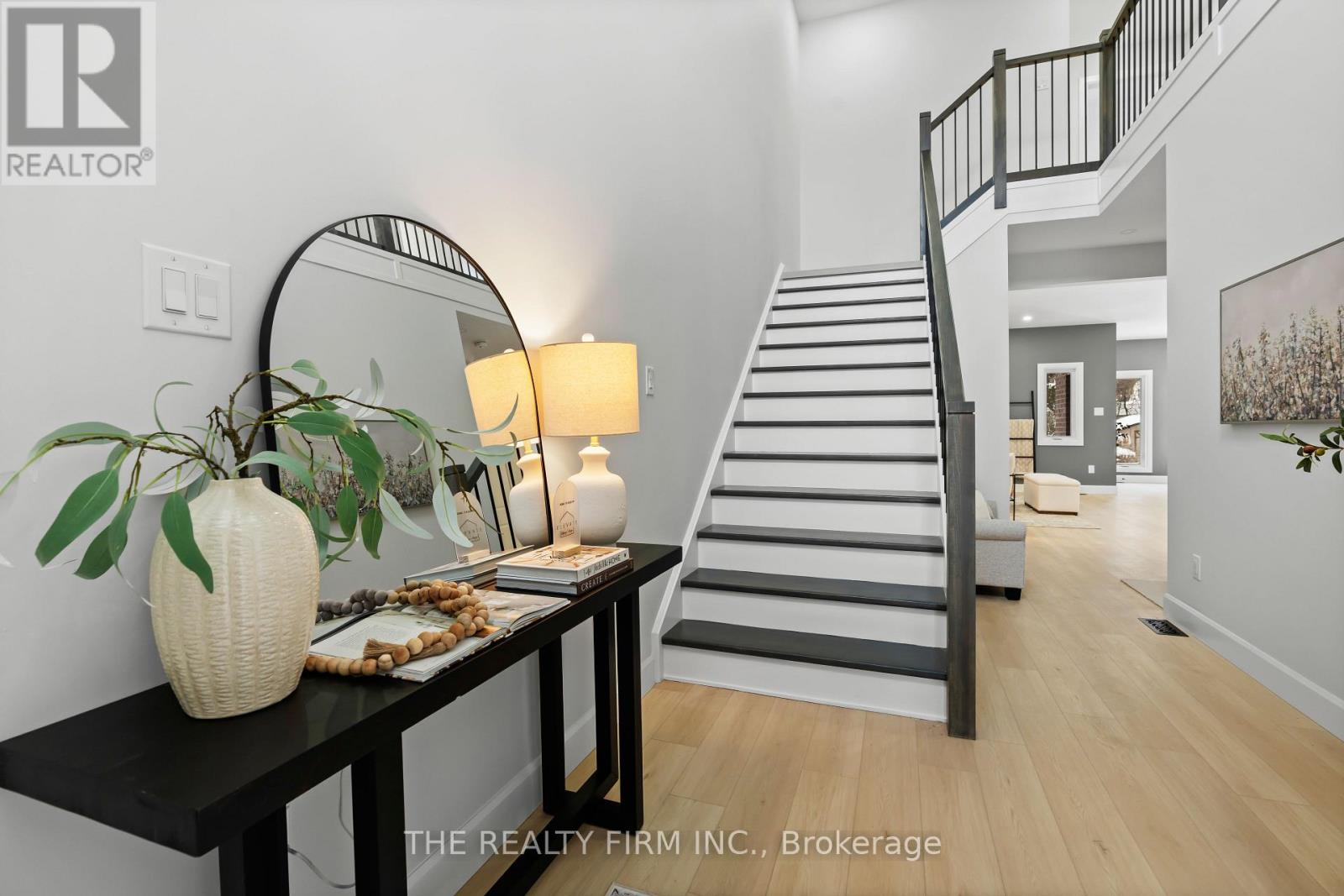 1037 Willow Drive W, London South, Ontario  N6E 1P4 - Photo 21 - X12721712