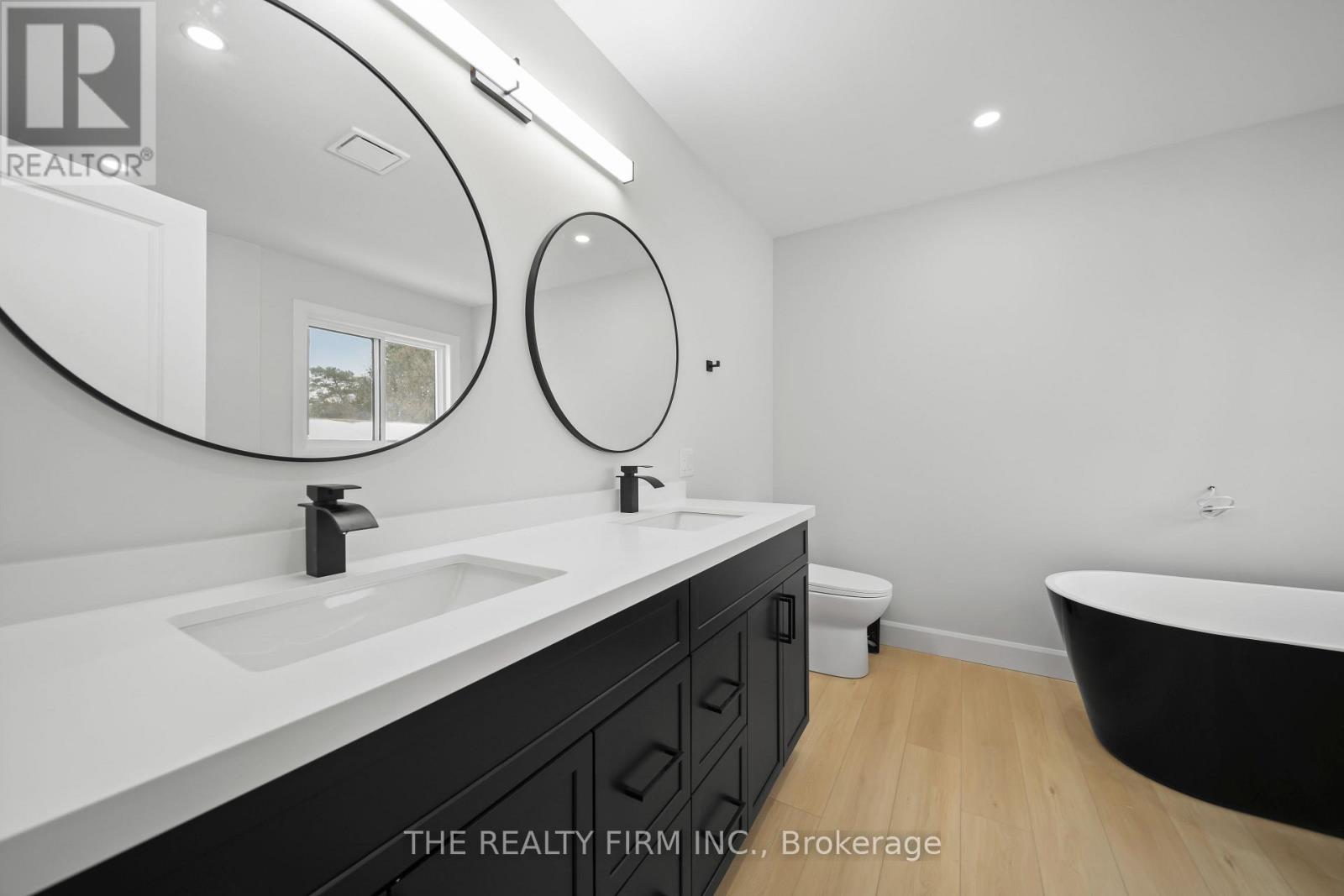 1037 Willow Drive W, London South, Ontario  N6E 1P4 - Photo 30 - X12721712