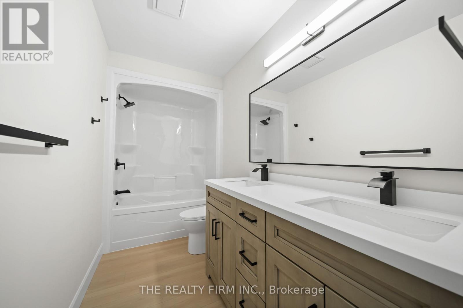 1037 Willow Drive W, London South, Ontario  N6E 1P4 - Photo 34 - X12721712