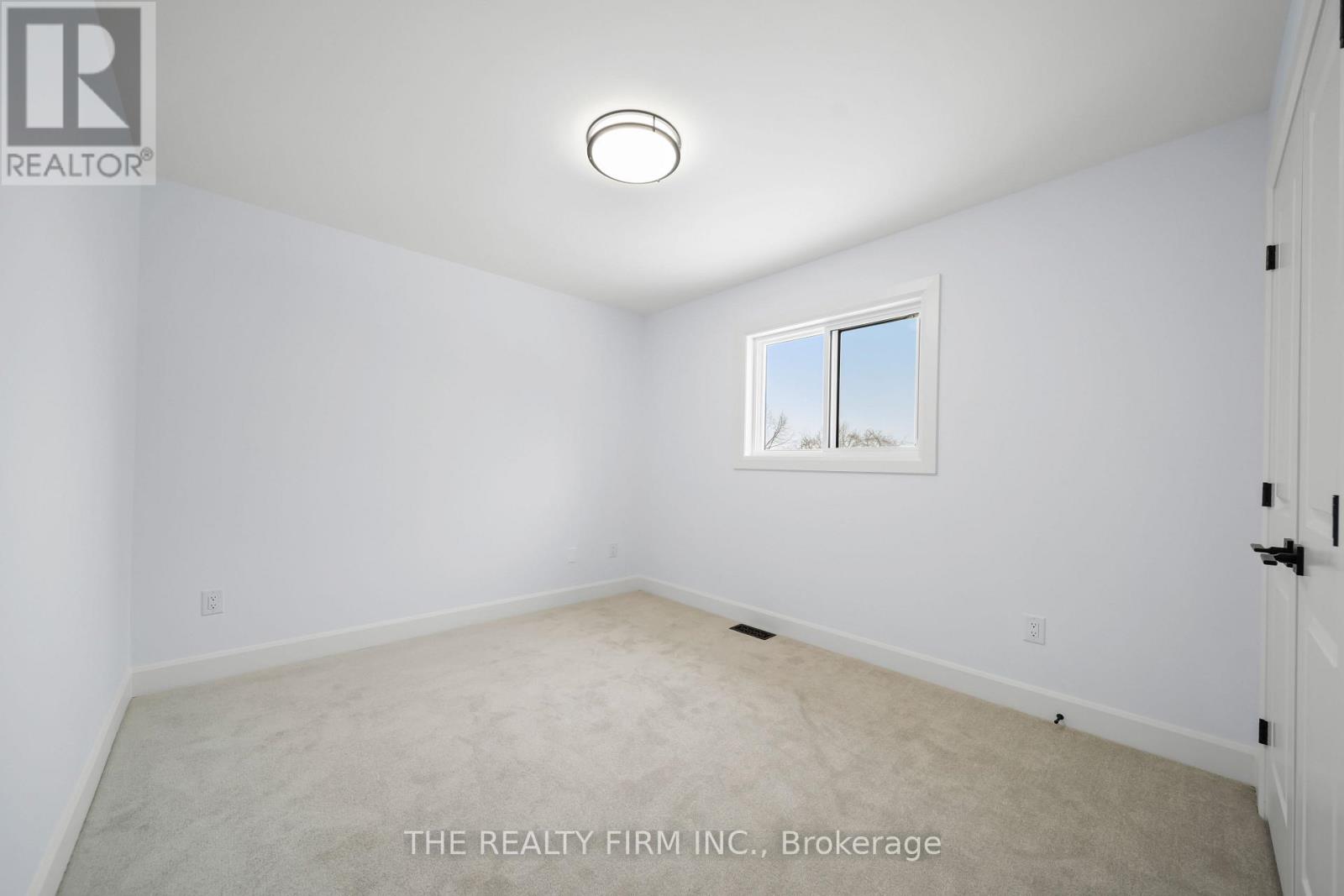 1037 Willow Drive W, London South, Ontario  N6E 1P4 - Photo 35 - X12721712