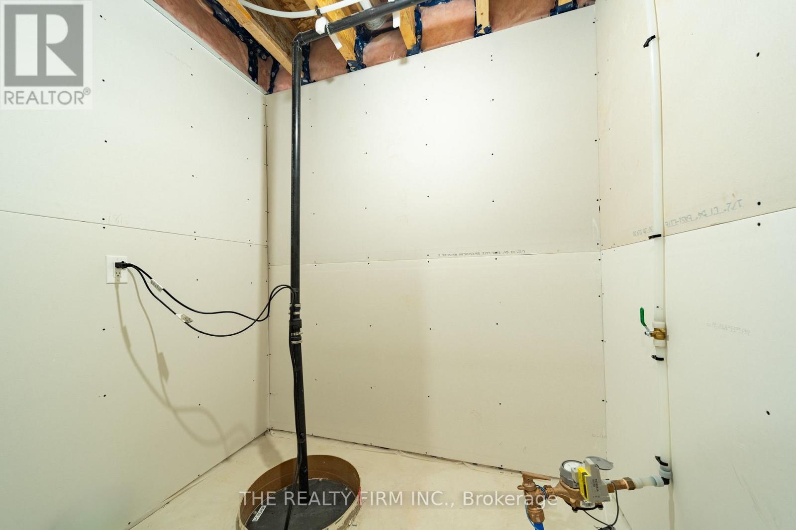 1037 Willow Drive W, London South, Ontario  N6E 1P4 - Photo 40 - X12721712