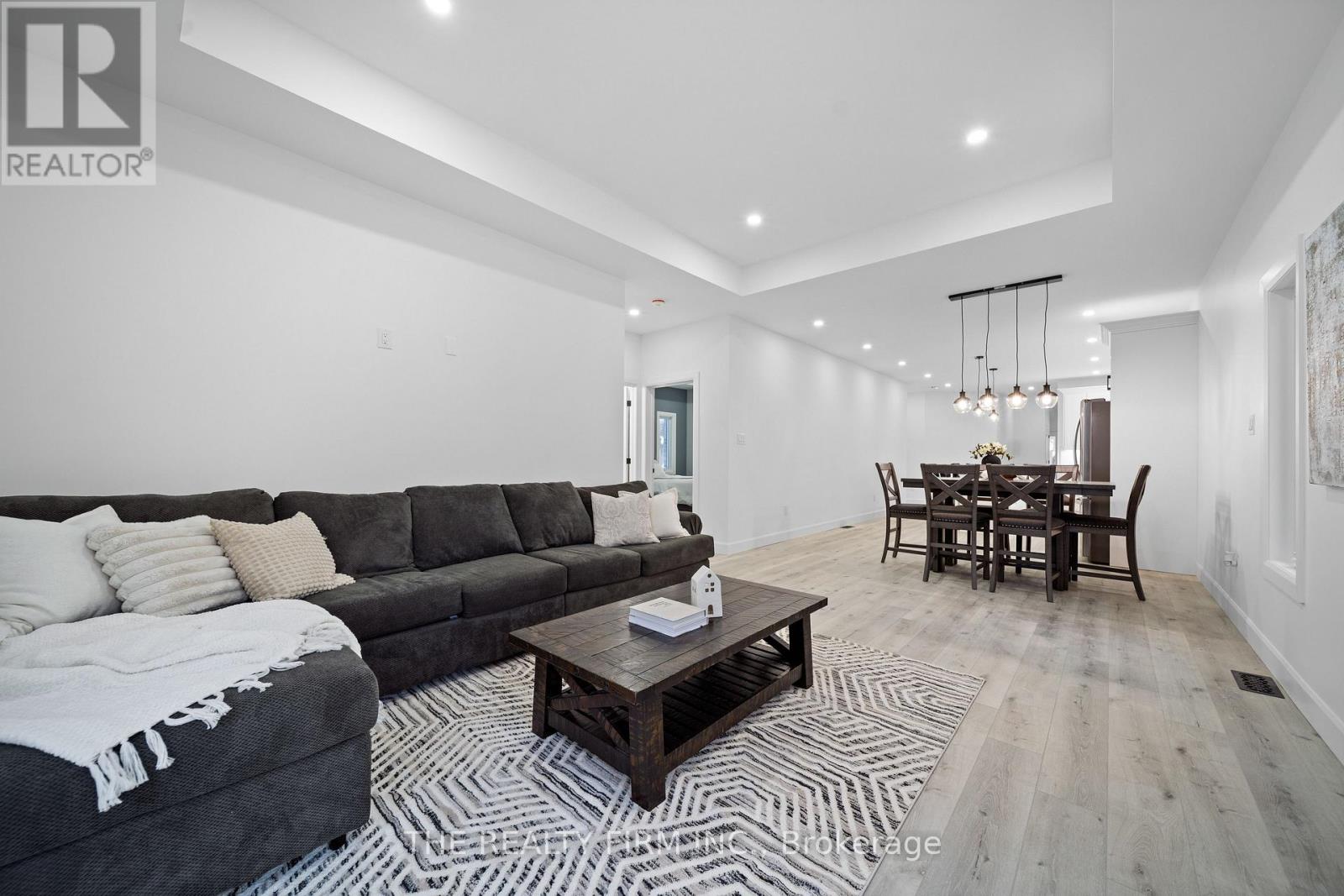 1041 Willow Drive W, London South, Ontario  N6E 1P4 - Photo 18 - X12721732