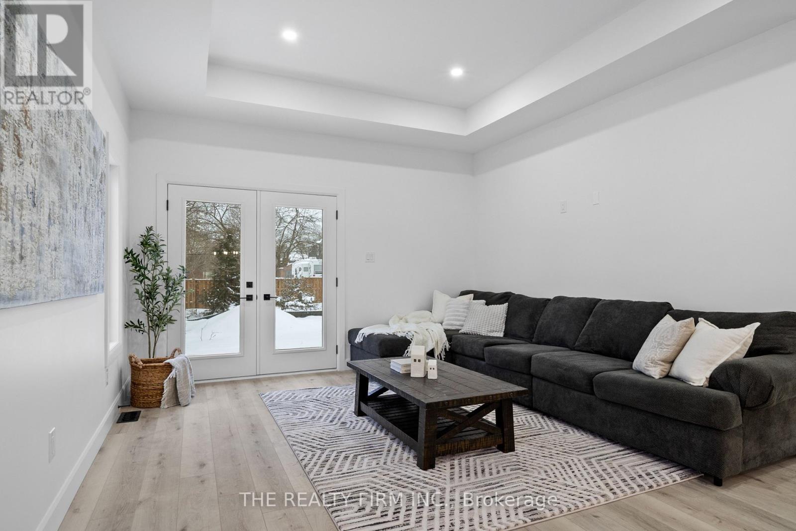 1041 Willow Drive W, London South, Ontario  N6E 1P4 - Photo 19 - X12721732