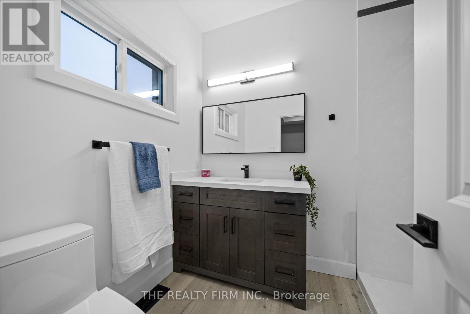 1041 Willow Drive W, London South, Ontario  N6E 1P4 - Photo 28 - X12721732