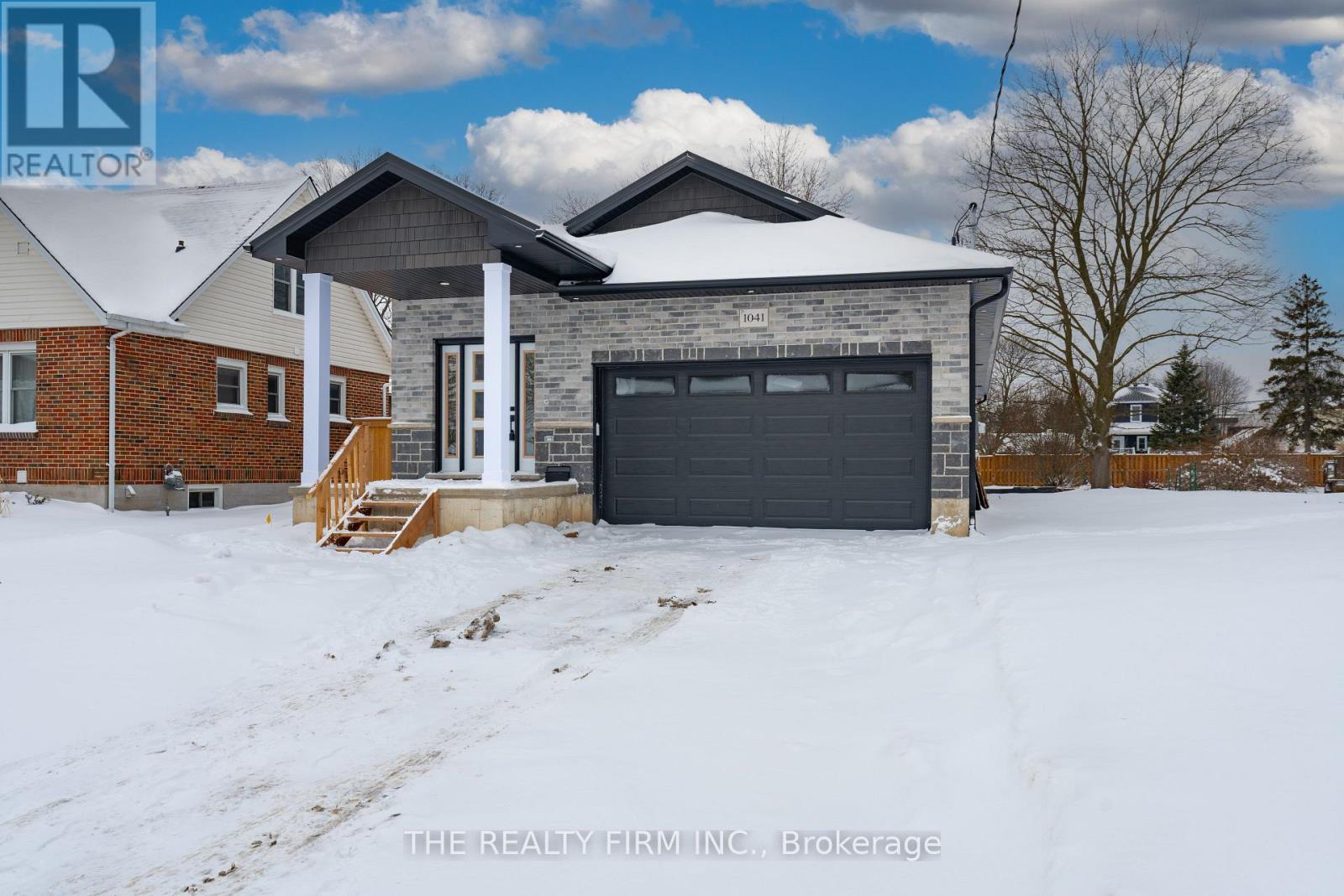 1041 Willow Drive W, London South, Ontario  N6E 1P4 - Photo 3 - X12721732