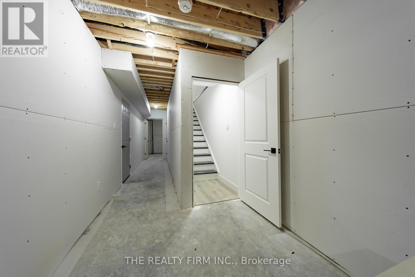 1041 Willow Drive W, London South, Ontario  N6E 1P4 - Photo 33 - X12721732