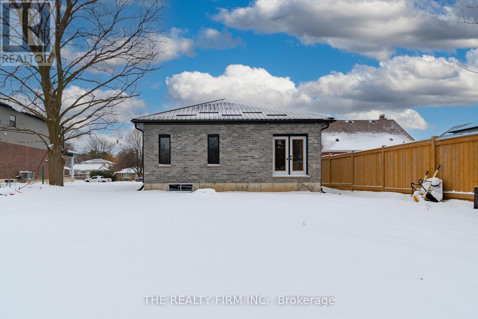 1041 Willow Drive W, London South, Ontario  N6E 1P4 - Photo 42 - X12721732