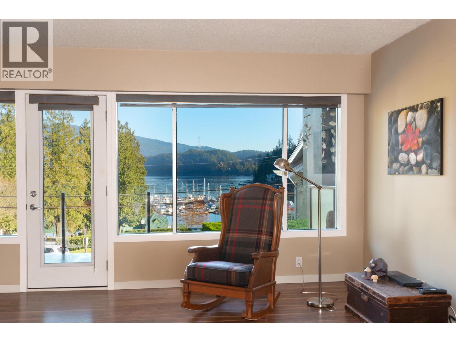 2341 Panorama Drive, North Vancouver, British Columbia  V7G 1V4 - Photo 9 - R3081898