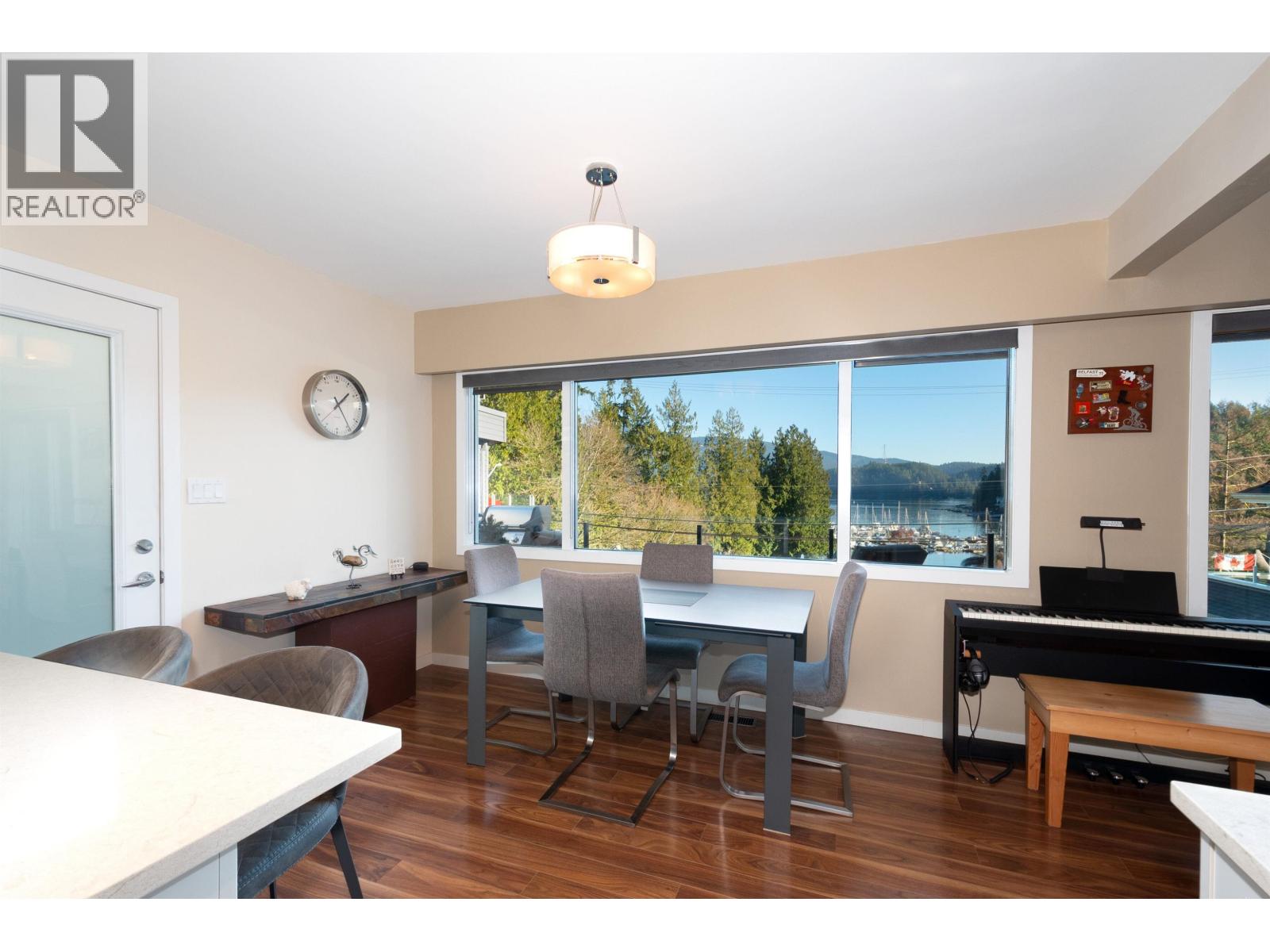 2341 Panorama Drive, North Vancouver, British Columbia  V7G 1V4 - Photo 12 - R3081898
