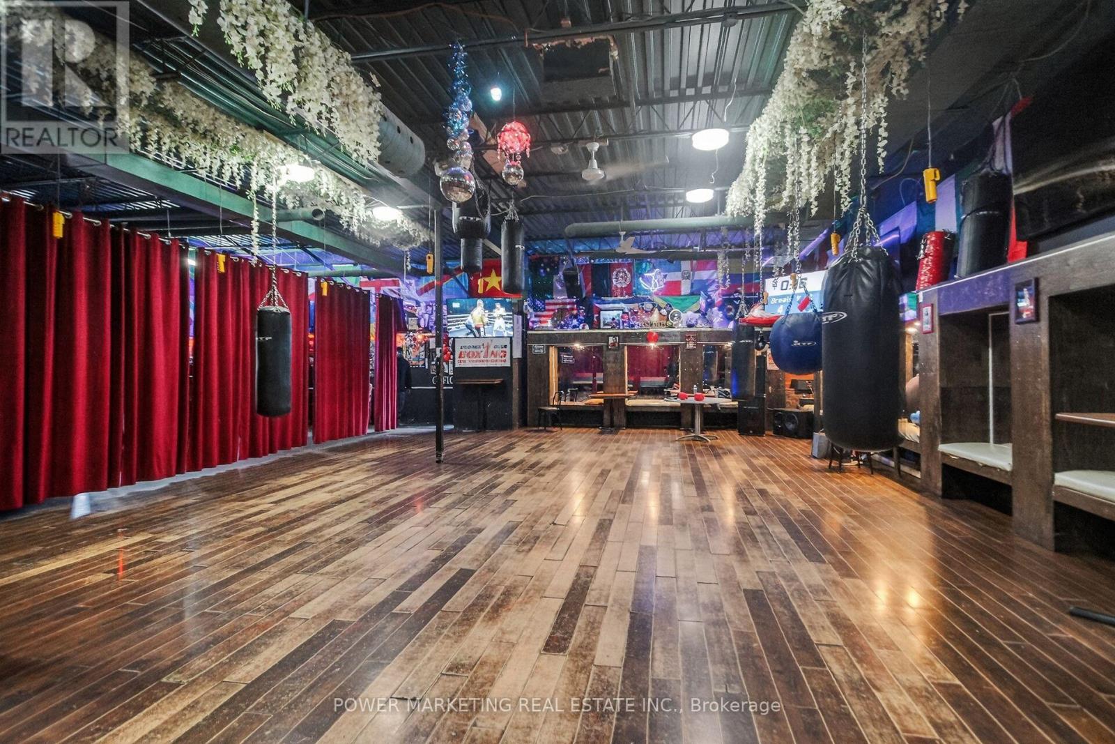 858 Merivale Road, Ottawa, Ontario  K1Z 5Z4 - Photo 8 - X12721600