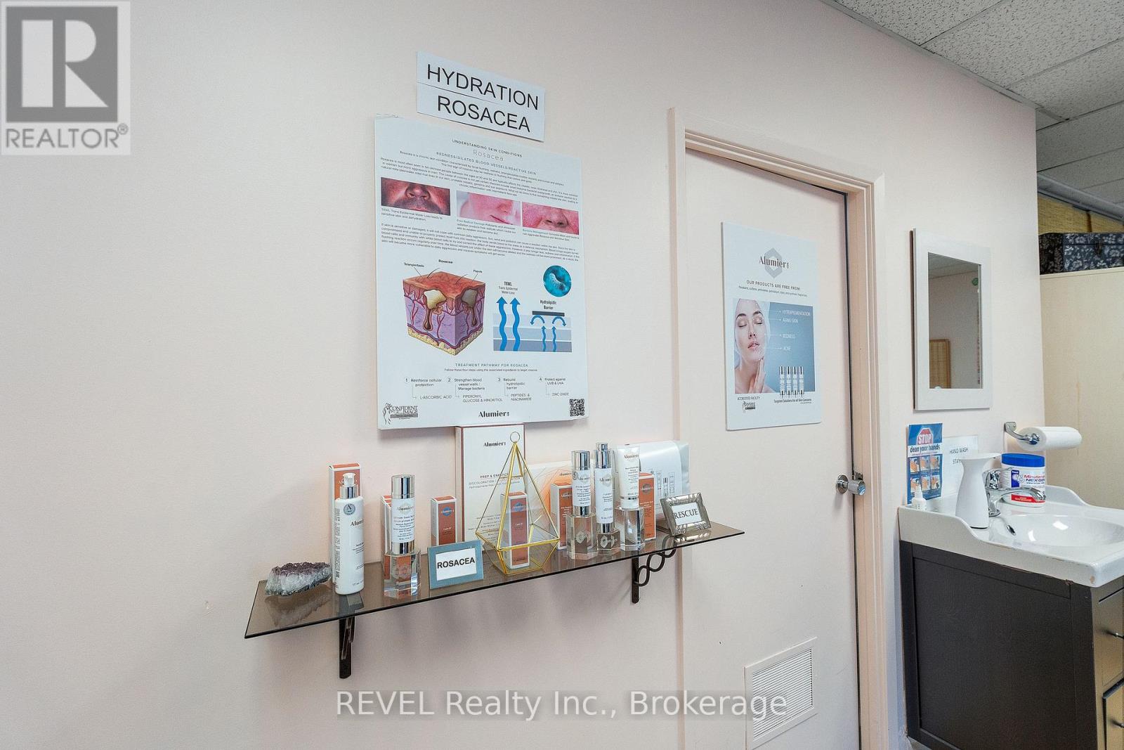 100b - 36 Hiscott Street, St. Catharines, Ontario  L2R 1C8 - Photo 12 - X12721588