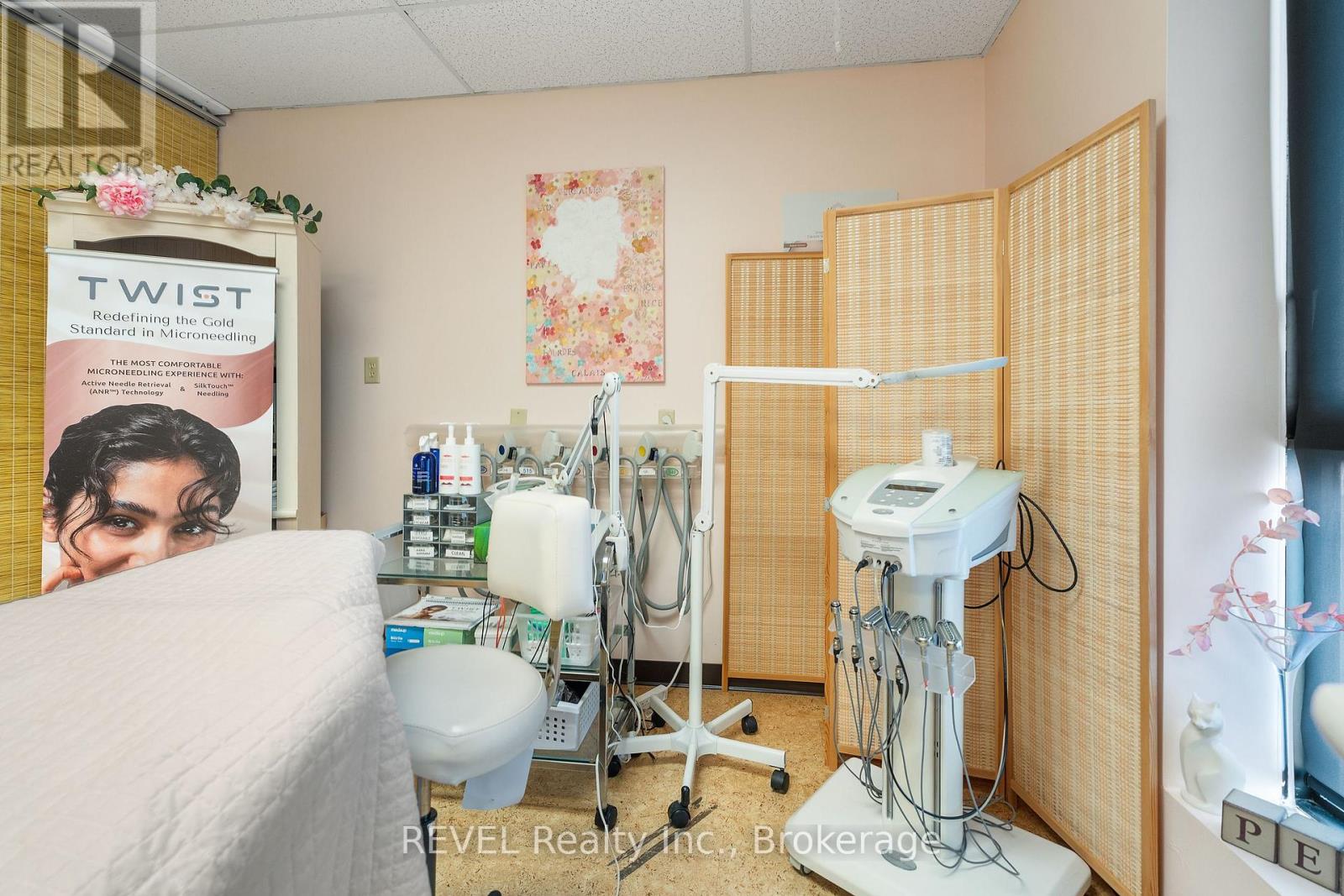 100b - 36 Hiscott Street, St. Catharines, Ontario  L2R 1C8 - Photo 19 - X12721588