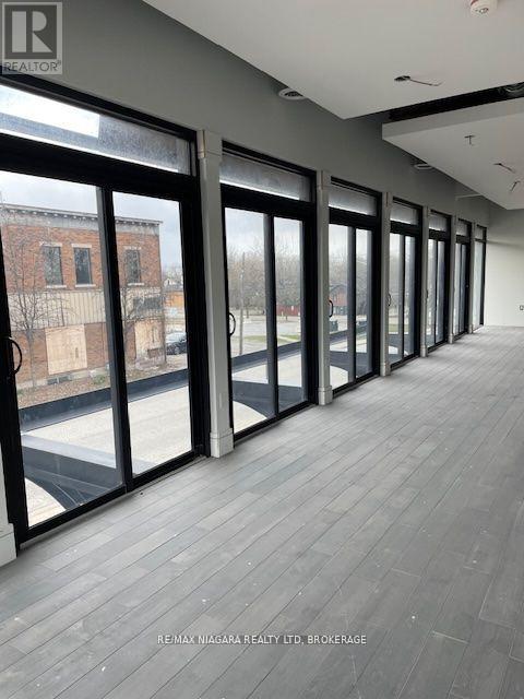 4461 Queen Street, Niagara Falls, Ontario  L2E 2L2 - Photo 6 - X12721610