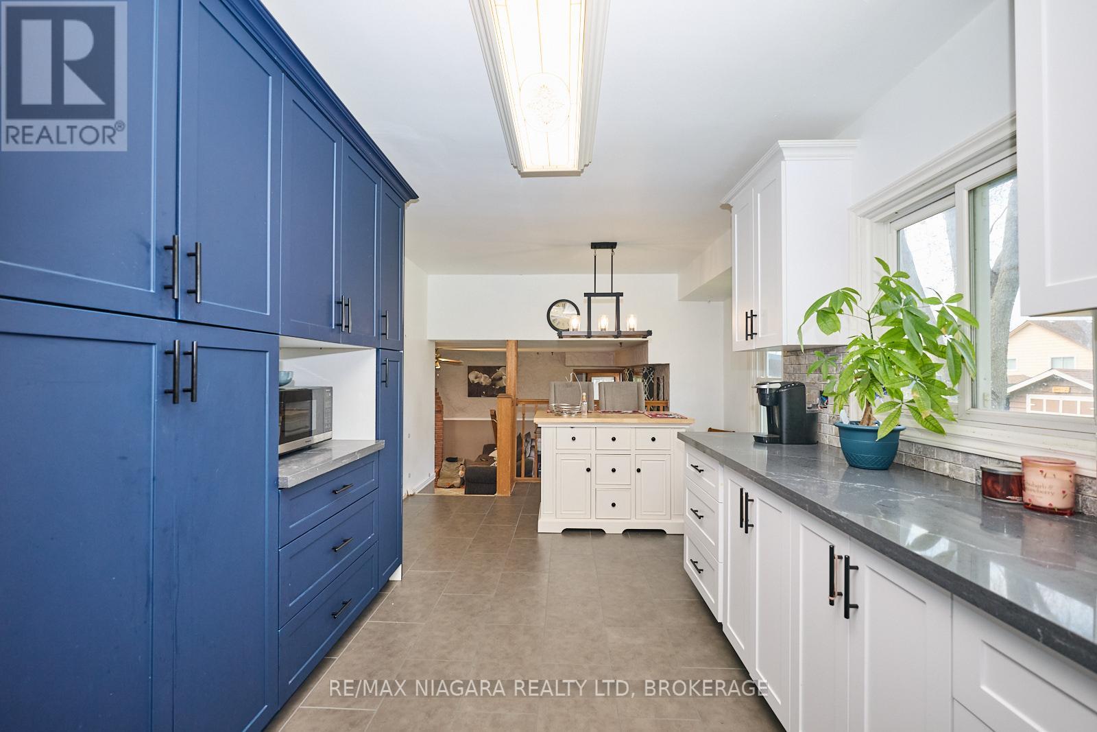 953 Grandview Road, Fort Erie, Ontario  L2A 5R4 - Photo 10 - X12721630