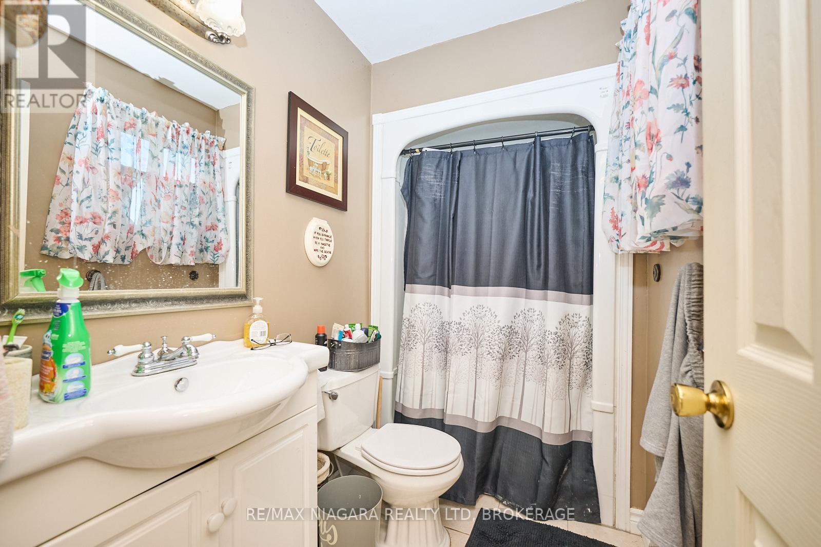 953 Grandview Road, Fort Erie, Ontario  L2A 5R4 - Photo 13 - X12721630