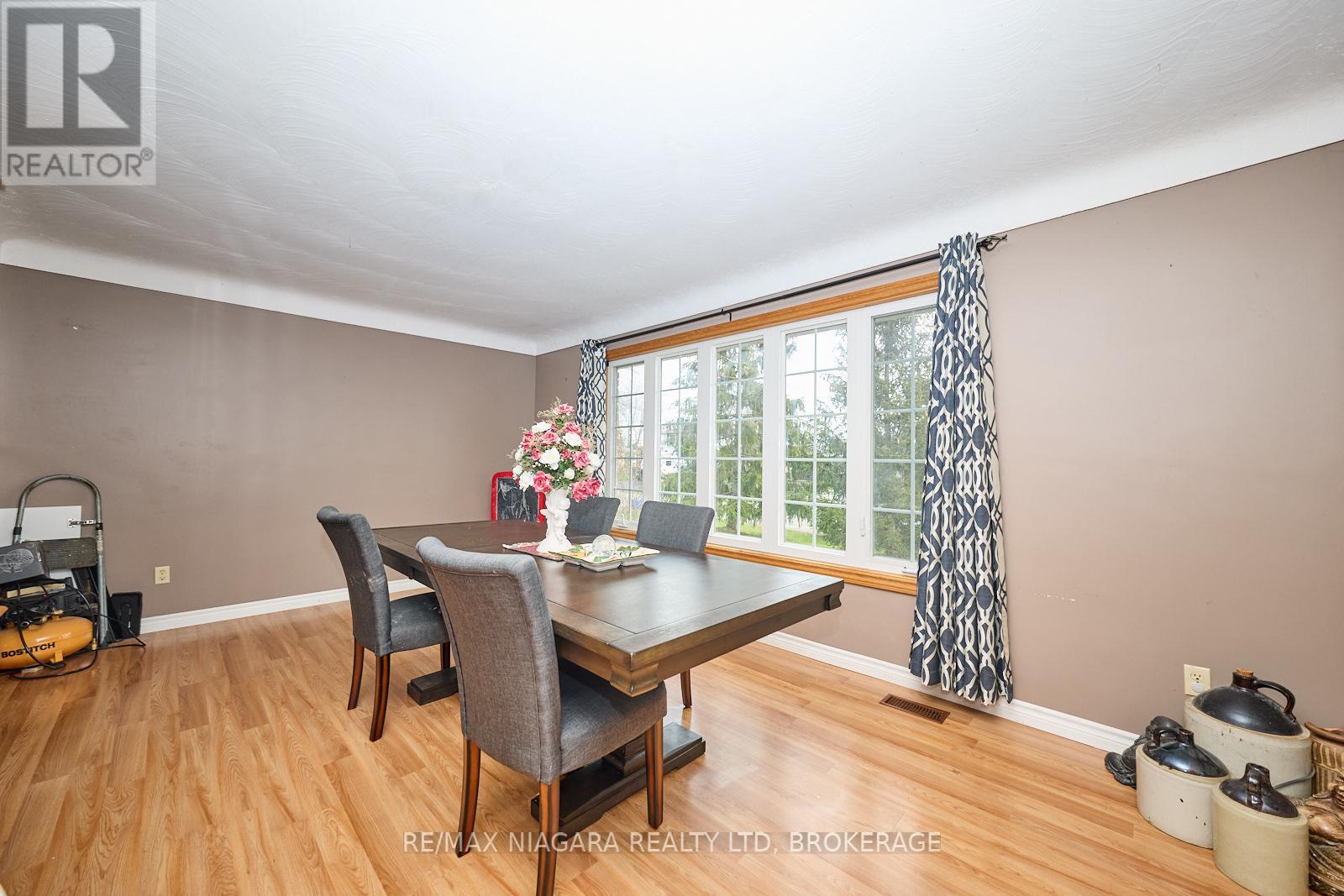 953 Grandview Road, Fort Erie, Ontario  L2A 5R4 - Photo 5 - X12721630