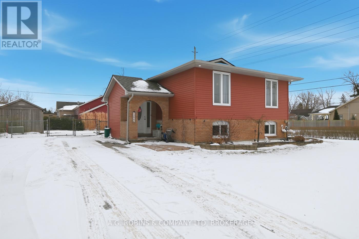 386 DAYTONA DRIVE, Fort Erie, Ontario