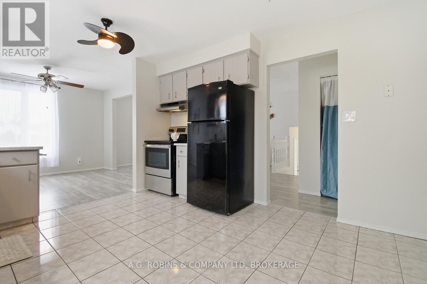 386 Daytona Drive, Fort Erie, Ontario  L2A 4Y9 - Photo 11 - X12721682