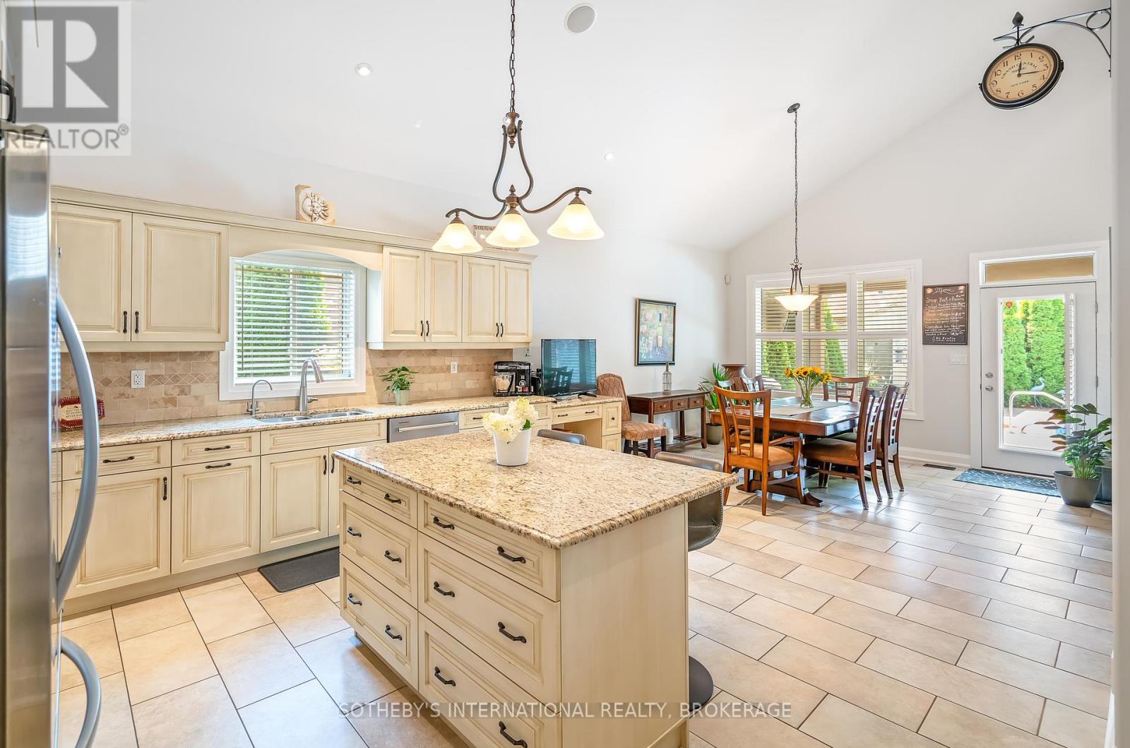 8548 Forestview Boulevard, Niagara Falls, Ontario  L2H 0B2 - Photo 11 - X12721688