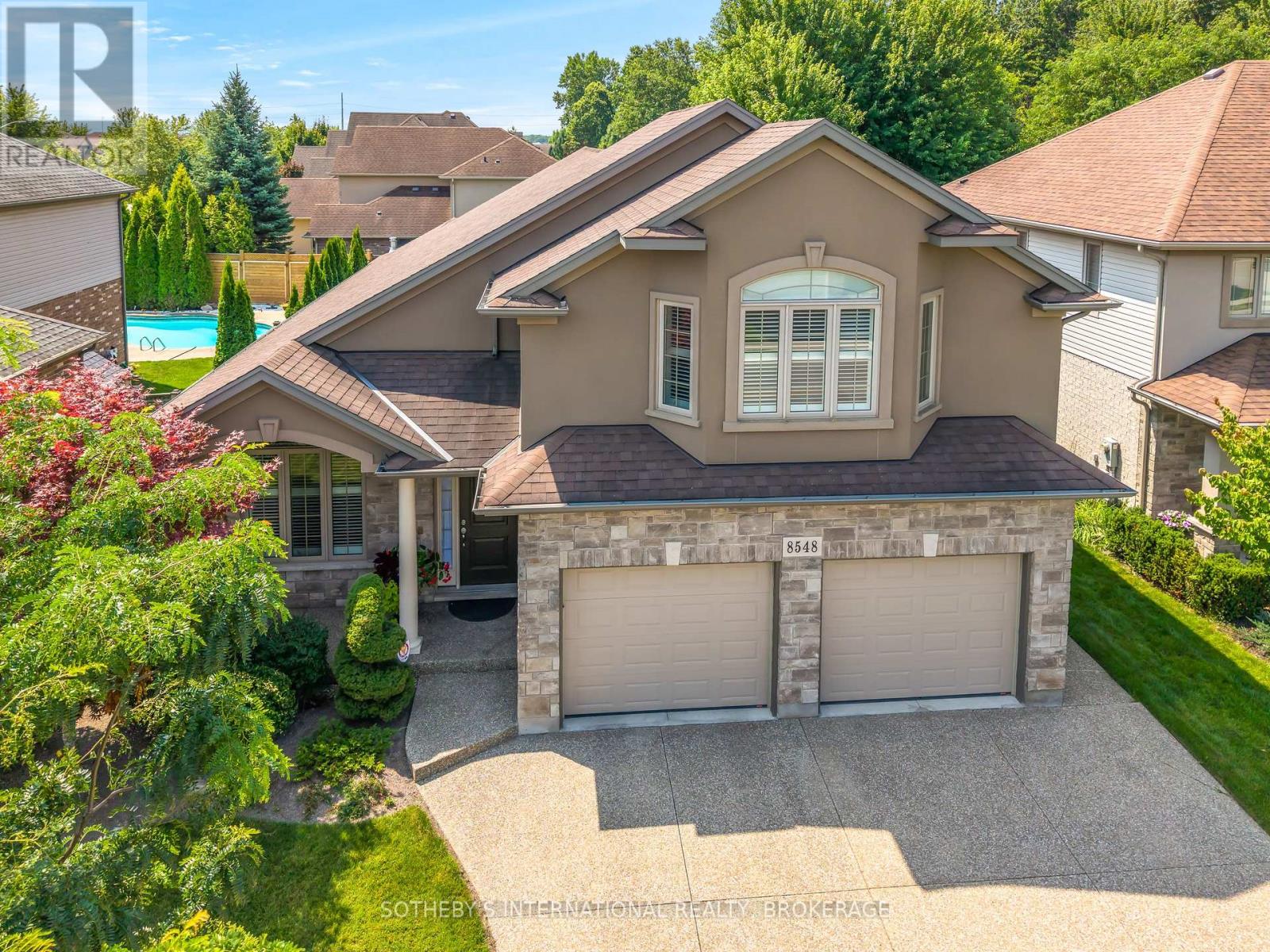 8548 Forestview Boulevard, Niagara Falls, Ontario  L2H 0B2 - Photo 2 - X12721688