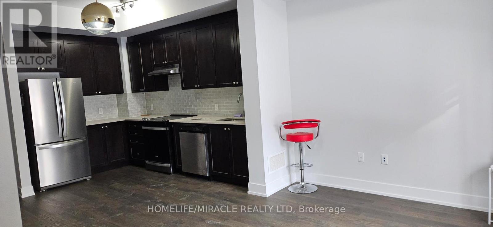 135 - 9580 Islington Avenue, Vaughan, Ontario  L4H 5E8 - Photo 2 - N12493740