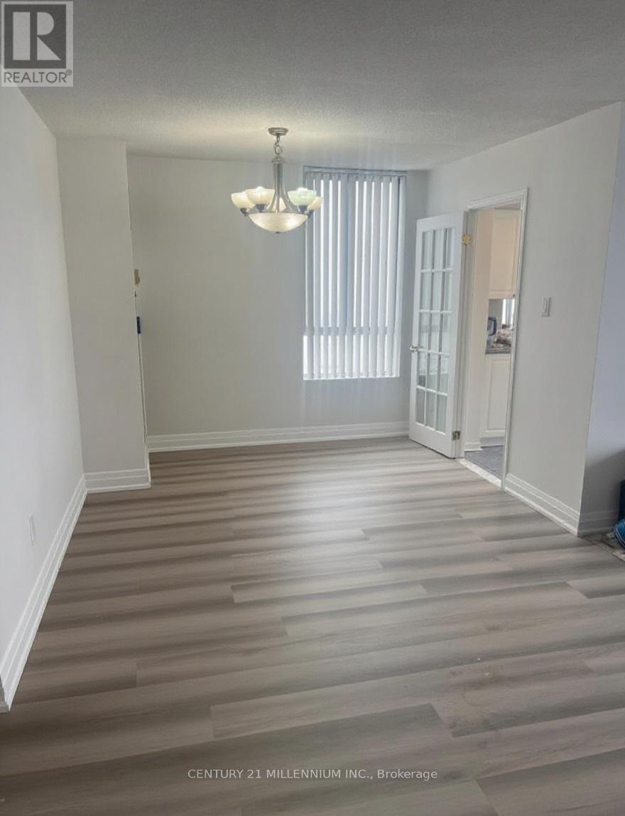 1605 - 26 Hanover Road, Brampton, Ontario  L6S 4T2 - Photo 11 - W12720822