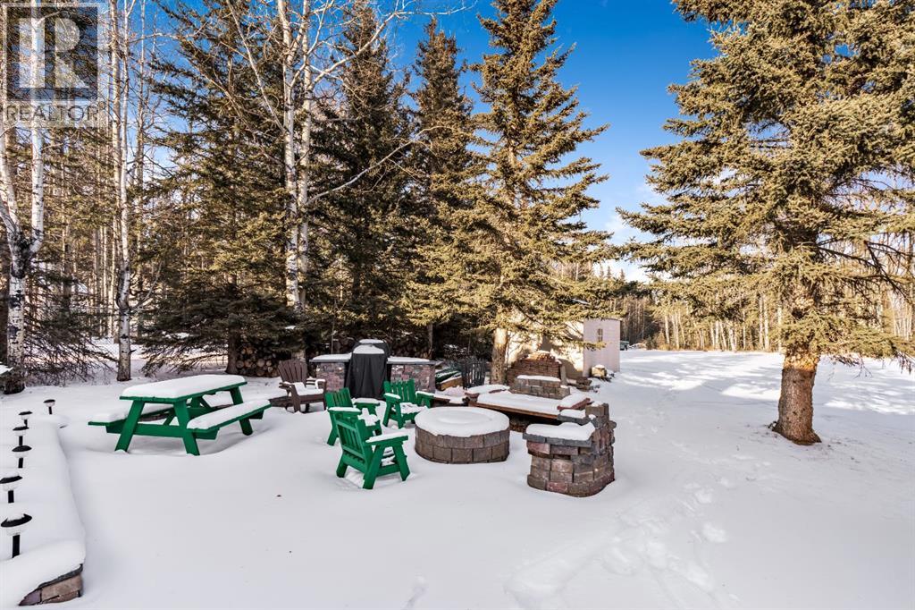 24 Mountain View Park, Bragg Creek, Alberta T0L 0K0 - Photo 2 - A2277740