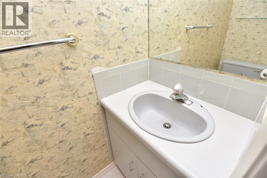 2254 Upper Middle Road Unit# 6, Burlington, Ontario  L7P 2Z9 - Photo 13 - 40795985