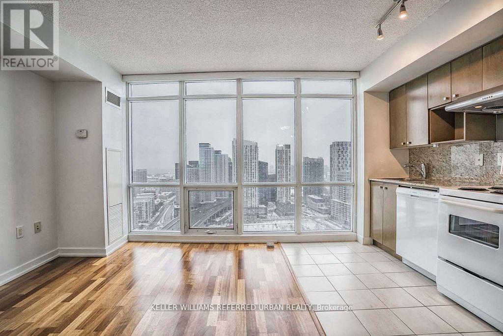 3616 - 11 Brunel Court, Toronto, Ontario  M5V 3Y3 - Photo 5 - C12721572